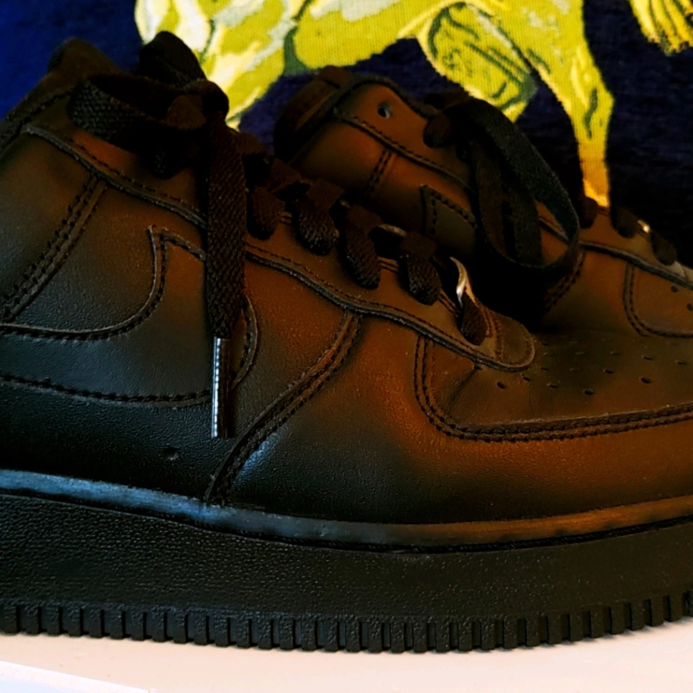 Nike Air Force 1 size 9 W